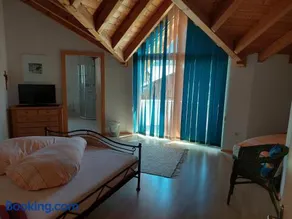 Michl's Villa - Image 3