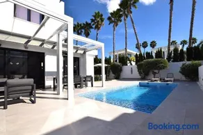 Villa Levante, Modern Costa Blanca Villa With Pool And Sunny Terrace - Image 1