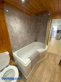 Relaxing costal retreat sleeps four people - Image 2