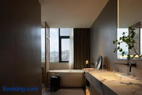Yanyu Yunxi Resort Hotel 烟雨云兮酒店 - Image 2