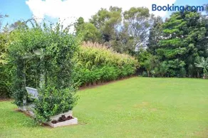 Secluded Cottage with Private Patio in Peachester - Image 4