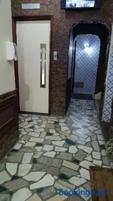 Quarto em Apartamento Compartilhado - Image 1