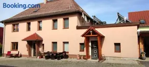 Ferienhaus & Ferienwohnungen auf einem rustikalen 3 Seitenhof - Image 1