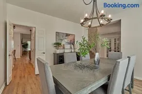 New!4BR with Easy Access to all Woodlands Amenities - Image 5