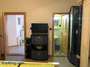 Balatonalmádi Apartmanház - Image 2