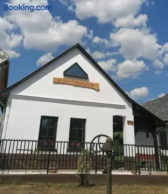 Luna Vendégház - Image 1