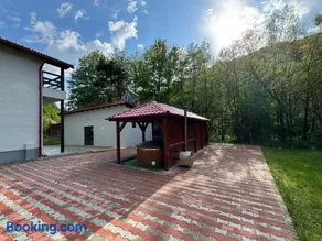 Cabana LUCDAR Valiug Crivaia - Image 1