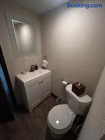 cozy studio apartment with private entrance and patio - Image 2