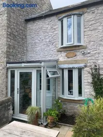 Primrose Cottage - Tideswell, Peak District - Image 2