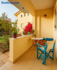 Seaview Terrace Haven-Perfect Location By The Sea - Image 5