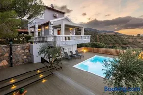 Carmine Olive Villa - Image 2