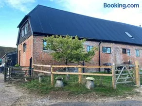 Bluebells Farmstay - Image 2