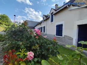 Maison plain pied, 2 chambres, longère typique , fraiche, dans bourg avec tous commerces - Image 1