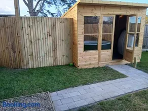 The Homestead Compact With private Lazy spa - Image 2