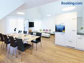 Exklusive 4.5 Zimmer Wohnung für Familien und Business - Image 1