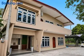 Oasis Guest House - Image 2