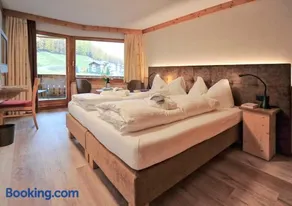 Alpin Sporthotel Bündnerhof - Image 2