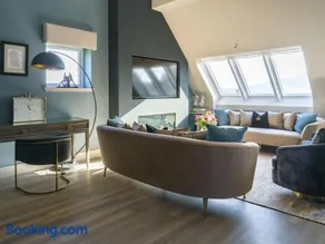 Arran Shores Luxury Shorefront Penthouse Suite 11 - Image 2
