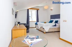 THE ROOMS - Image 2