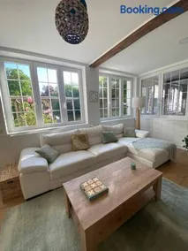 Le cottage des Vaux avec cheminée, sauna et jacuzzi dans un parc arboré - Image 4
