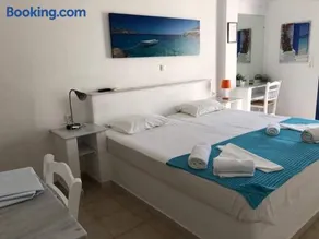 Marina's Studios Serifos - Image 3