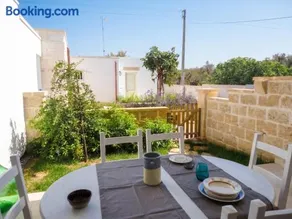Cosy Apartment with Shared Pool in Galatone, 35 m² - Image 4