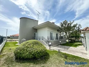 The Serenity Villa #PROPERTLY - Image 1