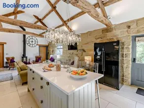 2 Bed in Chop Gate oc-93098 - Image 2