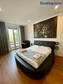 Savoia Luxury Apartment - Image 5