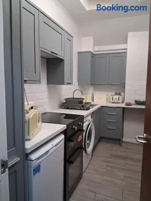 DRIFTWOOD coastal holiday flat - newly refurbished with 2 bedrooms - Image 4