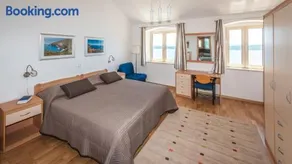 Nautilus-Bay Steinhaus im Dorf von Zavala für 2-7 Personen, 3 Schlafzimmer - Image 2
