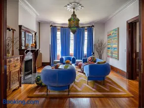 The Grand The Nicest House in Newburgh - Image 2
