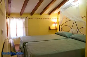 Comfortable Apartment in Robledillo de Gata with Balcony and View - Image 3