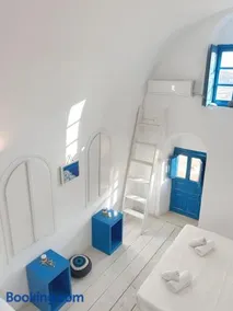 Kalleni Santorini - Image 3