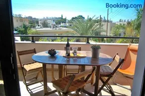 Kissonerga Apartment - Image 2