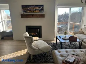 Deluxe Loft - Amazing Terrace with Stunning Water View - Image 3
