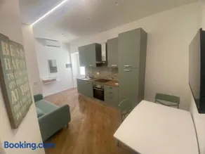 Romeo' s House - Image 2