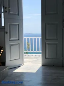 Luxury Villa Dorothea Mykonos - Image 2