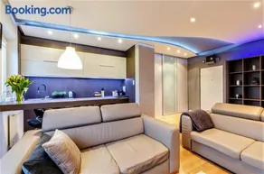 LupoApartments Królewska z Klimatyzacją Penthouse Mandoria Parking Dostęp na Kod - Image 3