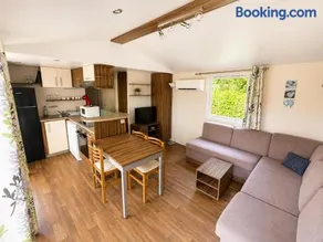 Mobiles Home XL, trois chambres, deux salles de bain, climatisation, grande terrasse pour 6 personnes - Image 1