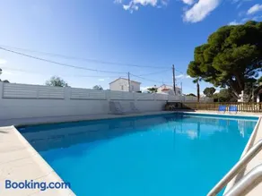 INNOUTHOME Gran casa y piscina torrente - Image 2