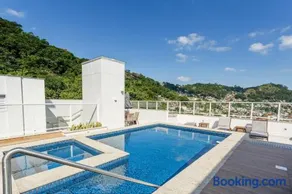 Apartamento charmoso no centro com piscina RRI103 - Image 1