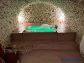 Mas provençal d'exception avec spa - terrasse 130 m2 - parking privé et plage à pied - Départ des Gorges de l'Ardèche - Image 3