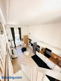 Whale loft - Image 1