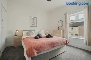 Cosy Home in Grimsby Town Centre - Image 4