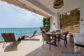 Poseidon Seafront Apartment by RentalsPro - Siviri Halkidiki - Image 1