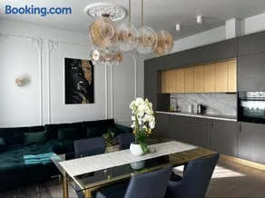 Raina apartment Gold - Image 2