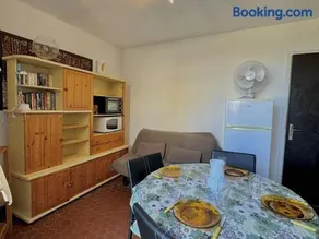 Appartement RDC - Accès Direct Plage, Terrasse, Parking Privé, Animaux Acceptés - Image 2
