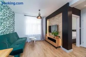 Złota 8 Apartments - Image 1