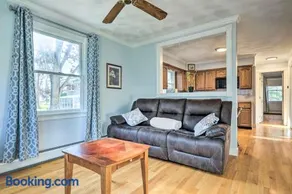 7 Mi to Downtown Providence: Quiet Apt in Seekonk - Image 2